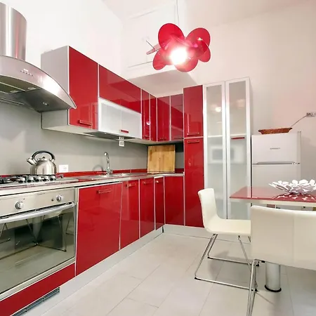 Romac - Condotti By Spanish Steps Apartment Rom